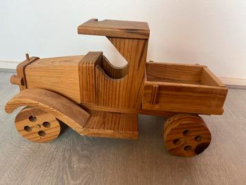 Houten Speelgoed Auto - Vintage Look beschikbaar voor biedingen