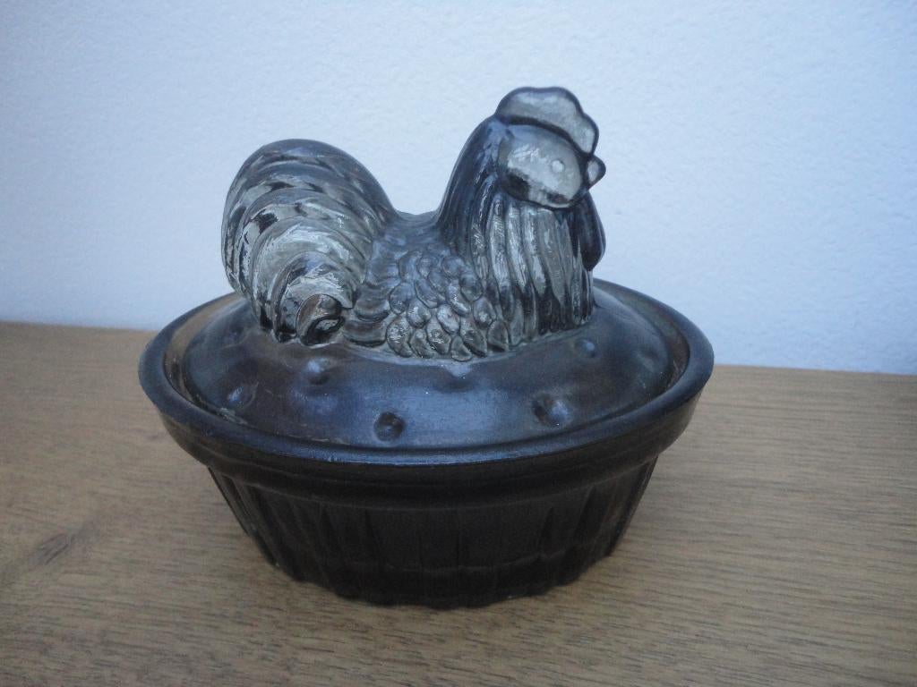 Mooie glazen patébakje met broedende kip als deksel, Glas of Glazen, Gebruikt, Ophalen of Verzenden, Glas