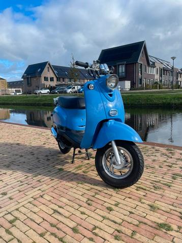 Santini san remo scooter beschikbaar voor biedingen