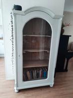 Mooie witte vitrinekast, Huis en Inrichting, Kasten | Vitrinekasten, Ophalen, 50 tot 100 cm, Zo goed als nieuw, 150 tot 200 cm