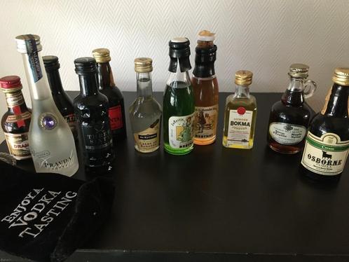 oude miniatuur alcohol flesjes, Verzamelen, Merken en Reclamevoorwerpen, Zo goed als nieuw, Overige typen, Ophalen of Verzenden