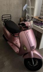 AGM Roze Scooter - 25 km/u, Ophalen, Gebruikt, Overige modellen, Benzine