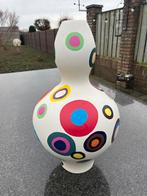 Keramische vaas met kleurrijke stippen, Ophalen, 50 tot 75 cm, Wit, Aardewerk of Porselein