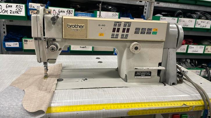 Brother Exedra E-40 / DB2‑B737‑413 automaat naaimachine, Hobby en Vrije tijd, Naaimachines en Toebehoren, Gebruikt, Naaimachine
