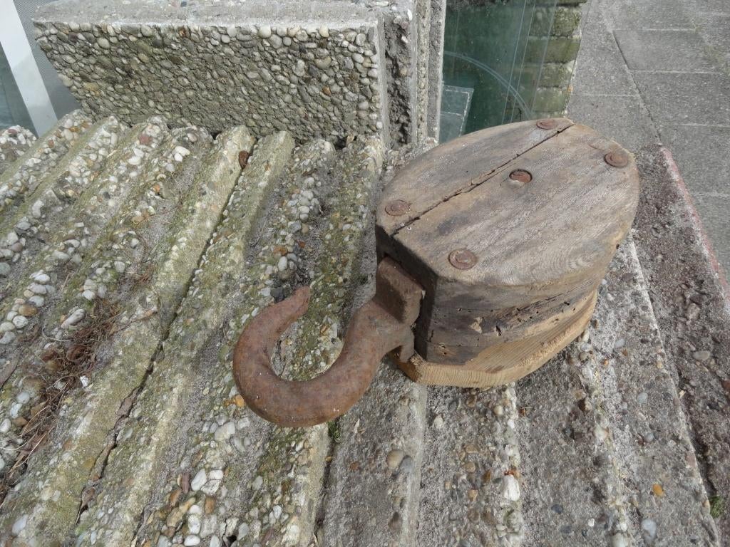 Katrol, antieke houten scheepskatrol, Ophalen of Verzenden