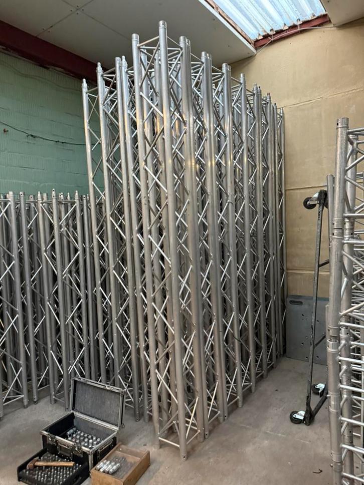 Prolyte x30v/h30v & milos qtf truss, Muziek en Instrumenten, Licht en Laser, Gebruikt, Licht, Kleur, Ophalen