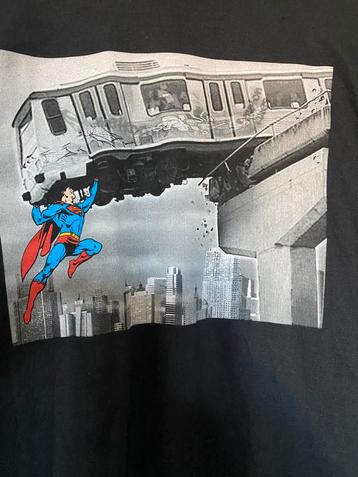 Superman met metro shirt , nieuw 
