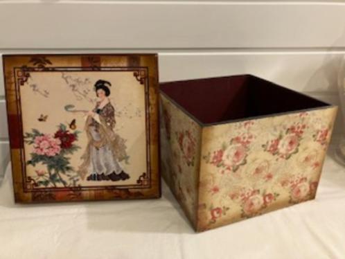 Opbergdoos met Oosterse afbeeldingen - vintage, Huis en Inrichting, Woonaccessoires | Overige, Gebruikt, Verzenden