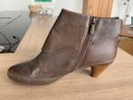 Bruine Clarks enkellaarsjes maat 40, Bruin, Lage of Enkellaarzen, Ophalen of Verzenden, Clarks