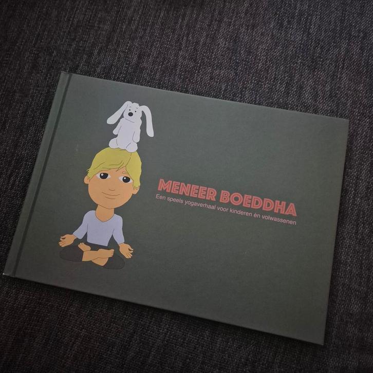 Meneer Boeddha: Speels Yogaverhaal voor Kinderen, Boeken, Kinderboeken | Baby's en Peuters, Zo goed als nieuw, 3 tot 4 jaar, Uitklap-, Voel- of Ontdekboek