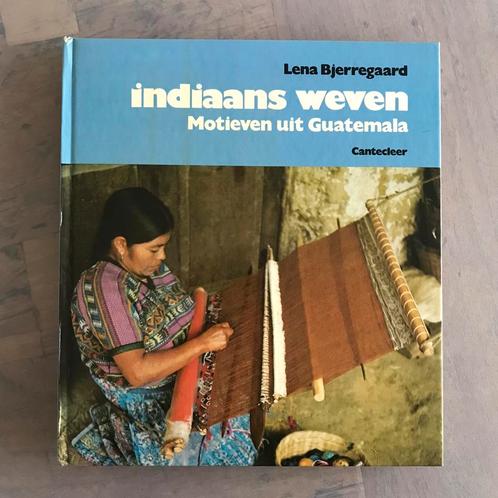 Lena Bjerregaard - indiaans weven, Boeken, Hobby en Vrije tijd, Gelezen, Ophalen of Verzenden