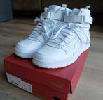 Nieuwe witte hoge Puma sneakers maat 40, Rebound. Twv €85, Puma, Zwart, Nieuw, Ophalen of Verzenden