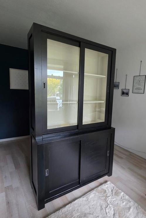 Zwarte buffetkast met veel opbergruimte (218x125x50cm), Huis en Inrichting, Kasten | Buffetkasten, Gebruikt, 200 cm of meer, 100 tot 150 cm