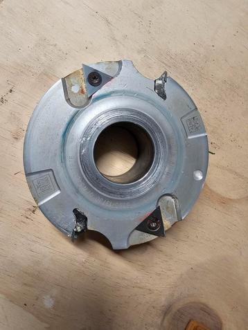 Sponningfrees Asgat 40MM Merk Leitz  beschikbaar voor biedingen