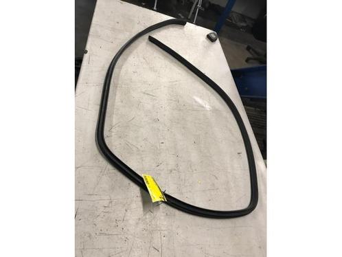 Portierrubber 4Deurs links-achter van een Subaru Forester, Auto-onderdelen, Carrosserie en Plaatwerk, Subaru, Gebruikt, 3 maanden garantie