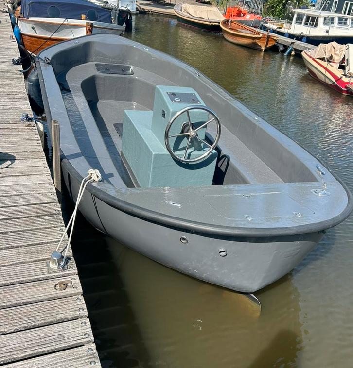 Elektrische sloep 6x2,5 meter (8-10 uur varen), Watersport en Boten, Sloepen, Zo goed als nieuw, Tot 10 pk, 3 tot 6 meter, Binnenboordmotor