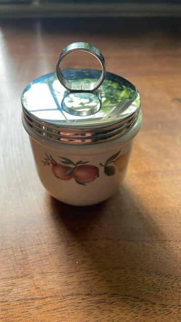 Wedgwood QUINCE egg coddler beschikbaar voor biedingen