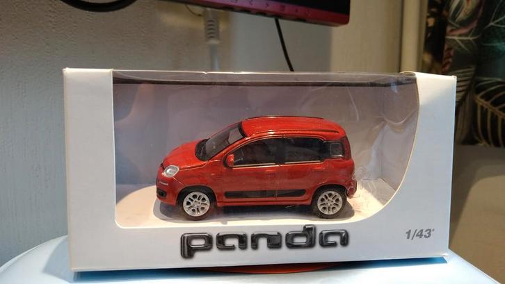 Mondo Motors Fiat Panda III MK3 2012 1:43 nieuw rosso metal, Hobby en Vrije tijd, Modelauto's | 1:43, Nieuw, Auto, Overige merken