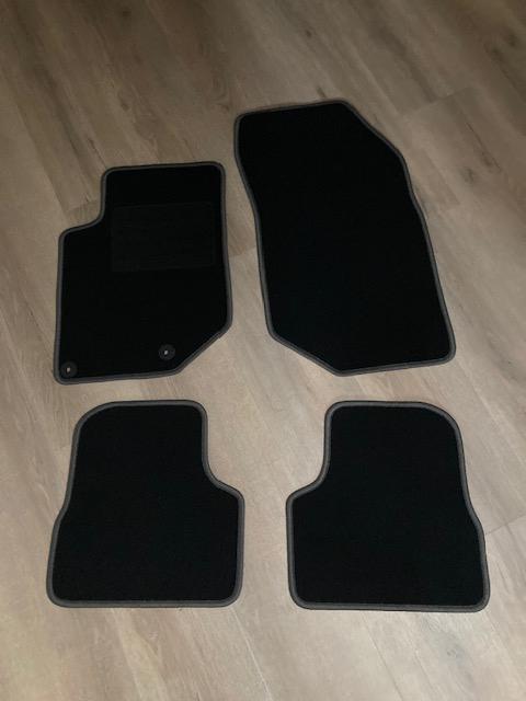 Mattenset voor een Opel Corsa Type F, Auto-onderdelen, Interieur en Bekleding, Opel, Nieuw, Ophalen of Verzenden