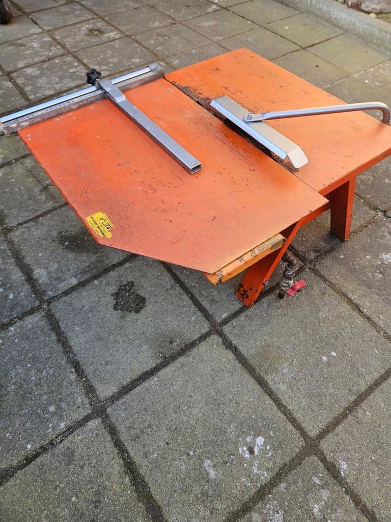 Tegelzaagmachine - Handig voor tegelklussen, Ophalen, Gebruikt