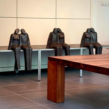 Drie keramische bijzettafels van Metaform. beschikbaar voor biedingen