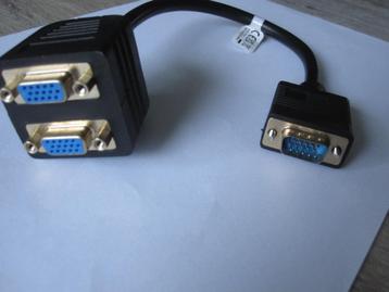 Nieuw: vga splitter voor aansluiting 2 monitoren beschikbaar voor biedingen