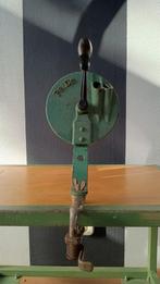 Oude vintage snijbonenmolen merk Pe-De, Antiek en Kunst, Antiek | Keukenbenodigdheden, Ophalen of Verzenden