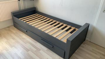 WOOOD Dennis met lade bed  90 - 200  beschikbaar voor biedingen