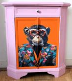 Een roze, oranje kastje “Chimpansee”, halkastje, eclectisch, Ophalen of Verzenden, Zo goed als nieuw
