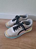 Puma sneaker maat 37, Sport en Fitness, Loopsport en Atletiek, Ophalen, Gebruikt, Overige typen, Overige merken