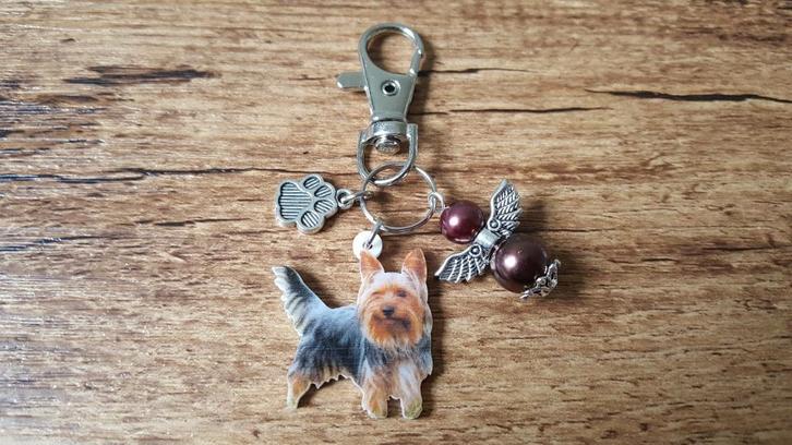 Tas/Sleutelhanger Yorkshire terriër met beschermengeltje, Hobby en Vrije tijd, Overige Hobby en Vrije tijd, Nieuw, Verzenden