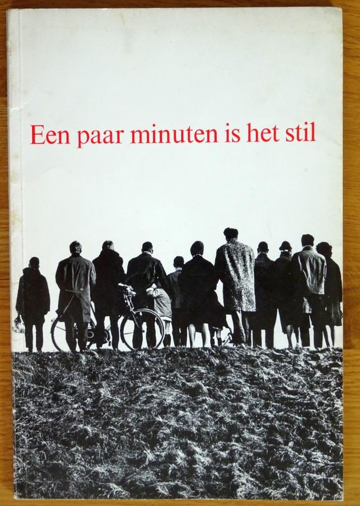 Een paar minuten is het stil, Boeken, Oorlog en Militair, Gelezen, Overige onderwerpen, Tweede Wereldoorlog, Ophalen of Verzenden