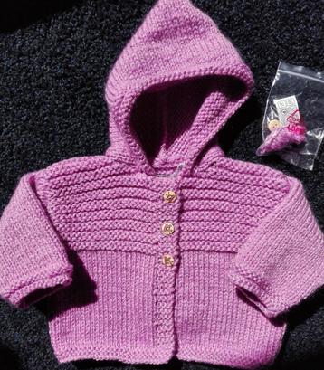 Made by Jelly. Nieuw gebreid babyvestje, 3 mnd (56-62). beschikbaar voor biedingen