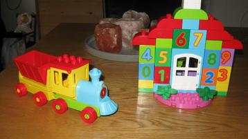 Duplo Lego. Huisje 1 2 3 + treintje beschikbaar voor biedingen