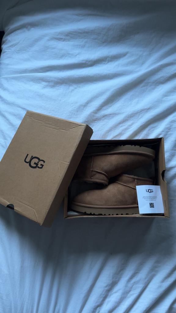 UGG classic ultra mini boots, Kleding | Dames, Schoenen, Zo goed als nieuw, Overige typen, Bruin, Ophalen of Verzenden