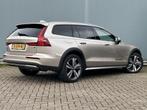 Volvo V60 Cross Country 2.0 B5 AWD Ultimate Styling pakket 1, Auto's, Volvo, 1800 kg, 4 cilinders, Vierwielaandrijving, Zilver of Grijs