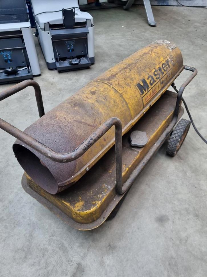 Master B99E Diesel Heater - Petroleum Kachel, Doe-het-zelf en Verbouw, Verwarming en Radiatoren, Ophalen
