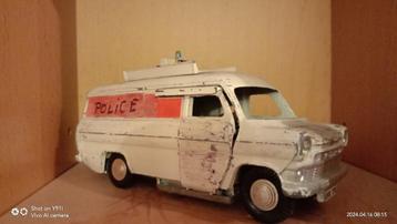 Lot Dinky toys Ford transit beschikbaar voor biedingen
