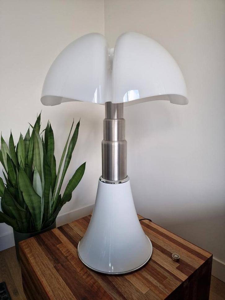 Pipistrello Lamp - Designicoon Gae Aulenti, Huis en Inrichting, Lampen | Vloerlampen, Minder dan 100 cm, Ophalen of Verzenden