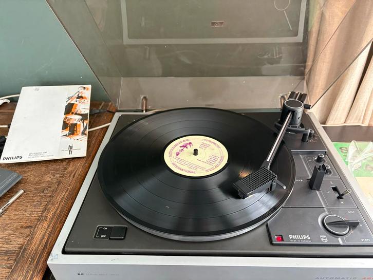 Philips 406 platenspeler vol automaat met wisselaar, Audio, Tv en Foto, Platenspelers, Gebruikt, Platenspeler, Philips, Automatisch