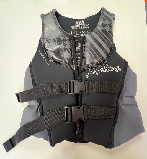 Drijfvesten Jetpilot en Spinera, Watersport en Boten, Watersportkleding, Zo goed als nieuw, Reddingsvest of Zwemvest, Dame of Heer