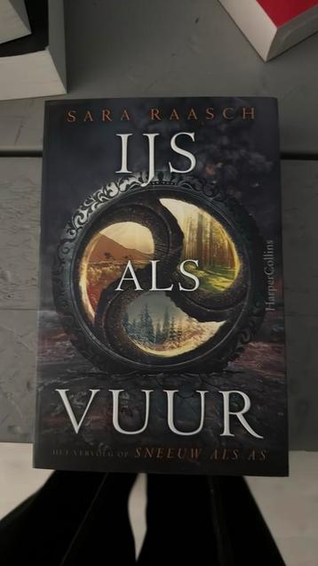 Sara Raasch - IJs als vuur beschikbaar voor biedingen