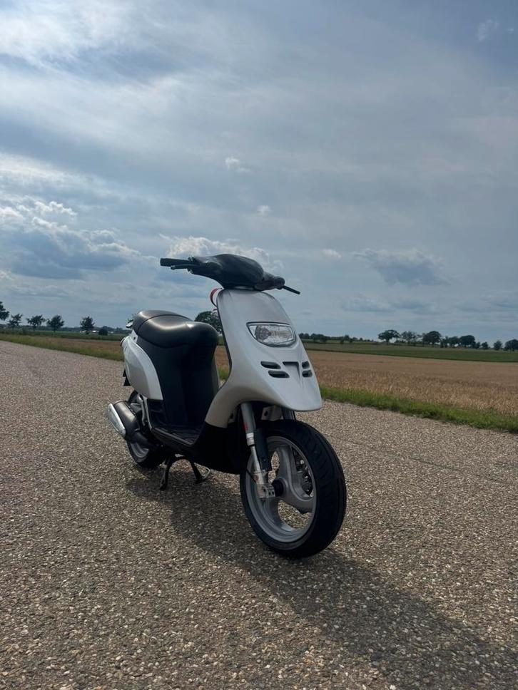 Typhoon 125/172cc, Fietsen en Brommers, Scooters | Piaggio, Zo goed als nieuw, Overige modellen, Tweetakt, Ophalen of Verzenden