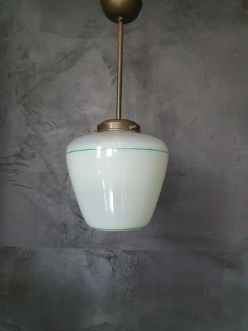 Vintage Art deco Glazen conische Hanglamp beschikbaar voor biedingen
