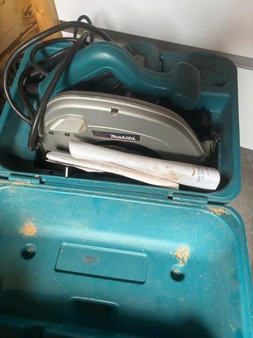Makita 5704R Cirkelzaag met Koffer beschikbaar voor biedingen