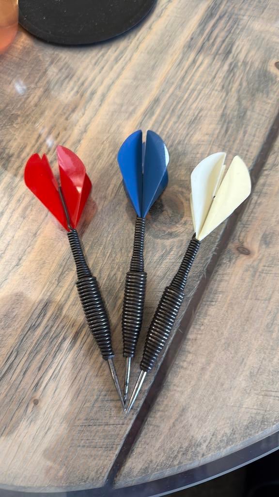 Verende Darts zeer zeldzaam, Sport en Fitness, Darts, Ophalen, Zo goed als nieuw, Pijlen