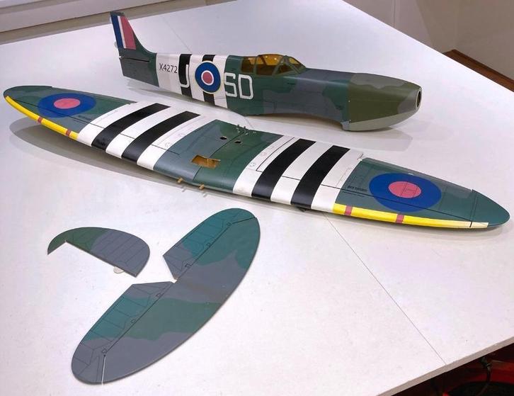 Kyosho Spitfire 50, spanwijdte 1440mm., Hobby en Vrije tijd, Modelbouw | Radiografisch | Vliegtuigen, Zo goed als nieuw, Ophalen of Verzenden