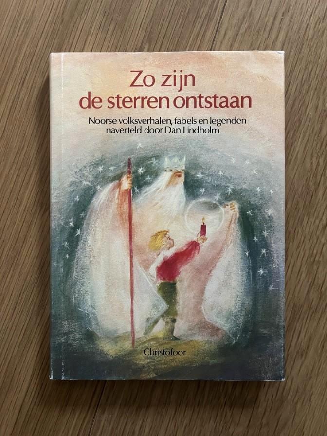 Dan Lindholm Zo zijn de sterren ontstaan Christofoor, Boeken, Overige Boeken, Gelezen, Ophalen of Verzenden