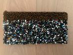 Clutch tasje portemonnee met gekleurde kralen, Sieraden, Tassen en Uiterlijk, Tassen | Damestassen, Ophalen of Verzenden, Nieuw