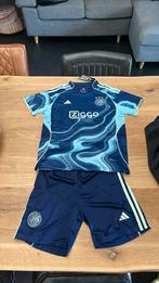 Ajax kids tenue uit 152, Sport en Fitness, Voetbal, Maat XS of kleiner, Verzenden, Nieuw, Trainingspak